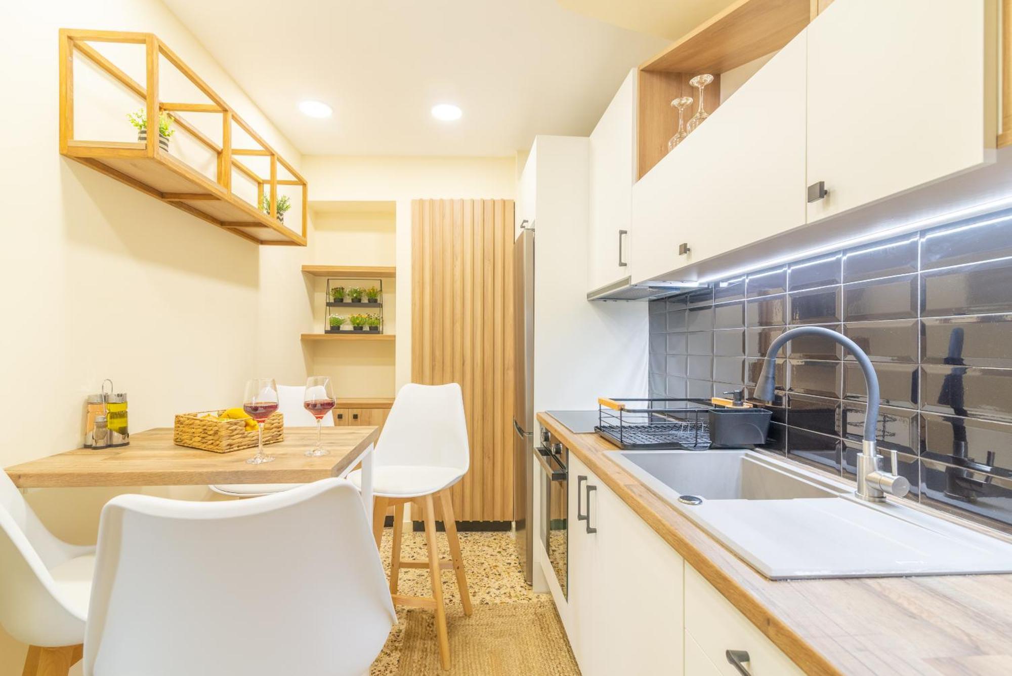 New Renovated Apt In City Center 伊拉克利翁 外观 照片